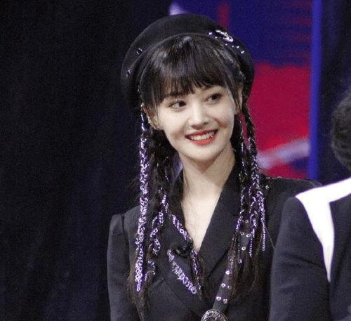 郑爽最新八卦爆料哥哥,揭秘娱乐圈背后的家族风云